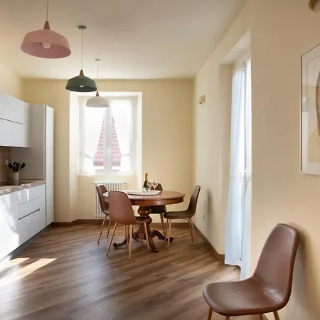 Casa Regina Margherita - Lussuoso Vista Con Parcheggio E Aria Condizionata Apartamento Carate Urio