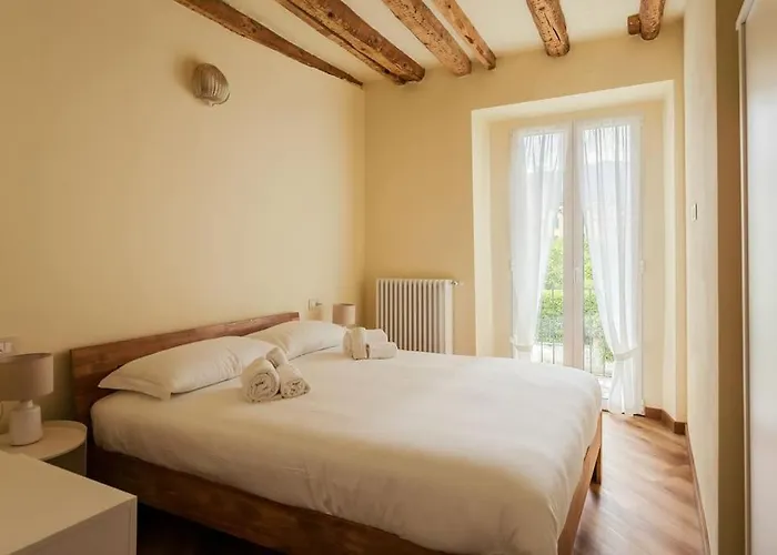 Casa Regina Margherita - Lussuoso Vista Con Parcheggio E Aria Condizionata Daire