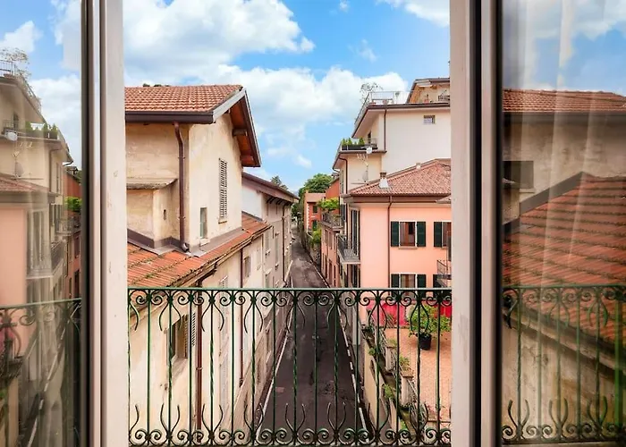 Casa Regina Margherita - Lussuoso Vista Con Parcheggio E Aria Condizionata Daire