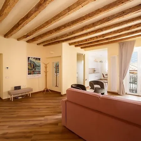 Vista Lago - Nido A 98 Passi Dal Lago Di Como Con Aria Condizionata דירה